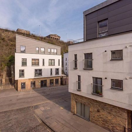 Joivy Old Town Apartment With Parking Close To Royal Mile Edinburg Exteriör bild