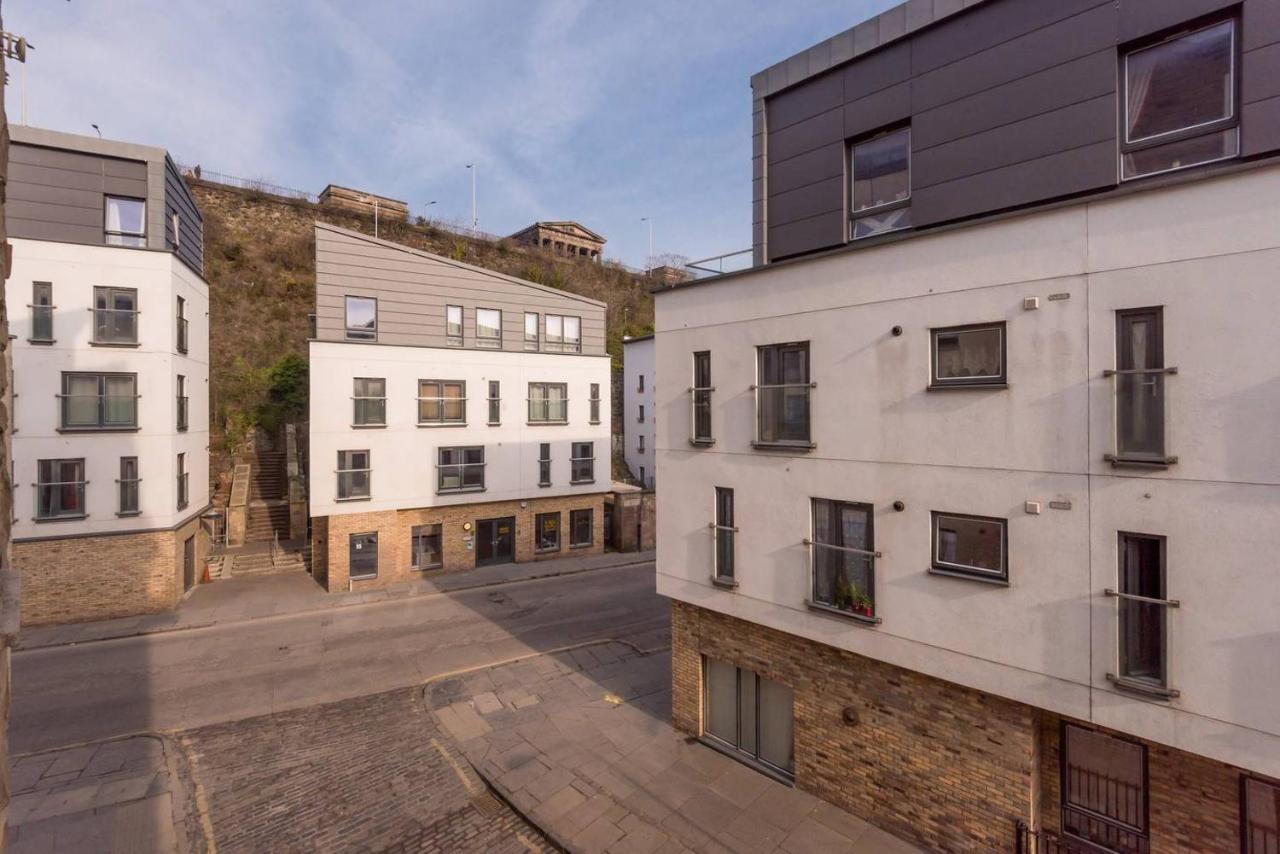 Joivy Old Town Apartment With Parking Close To Royal Mile Edinburg Exteriör bild