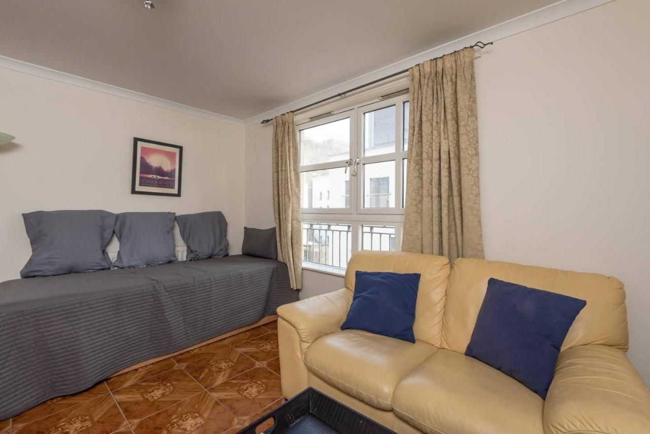 Joivy Old Town Apartment With Parking Close To Royal Mile Edinburg Exteriör bild
