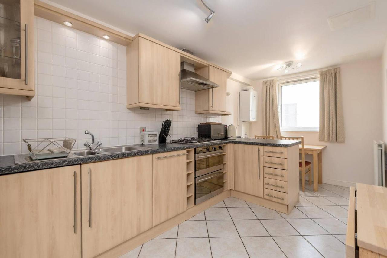 Joivy Old Town Apartment With Parking Close To Royal Mile Edinburg Exteriör bild